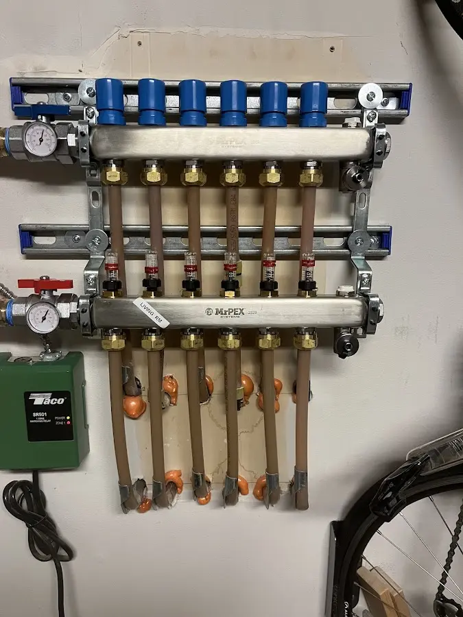 Plumber performing Leak Detection at a residential property in Mono Vista